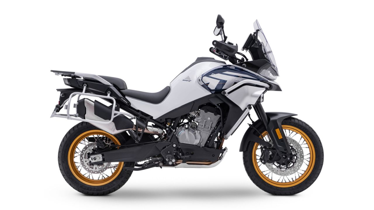 Moto 19 CF MOTO 800MT EXPLORE