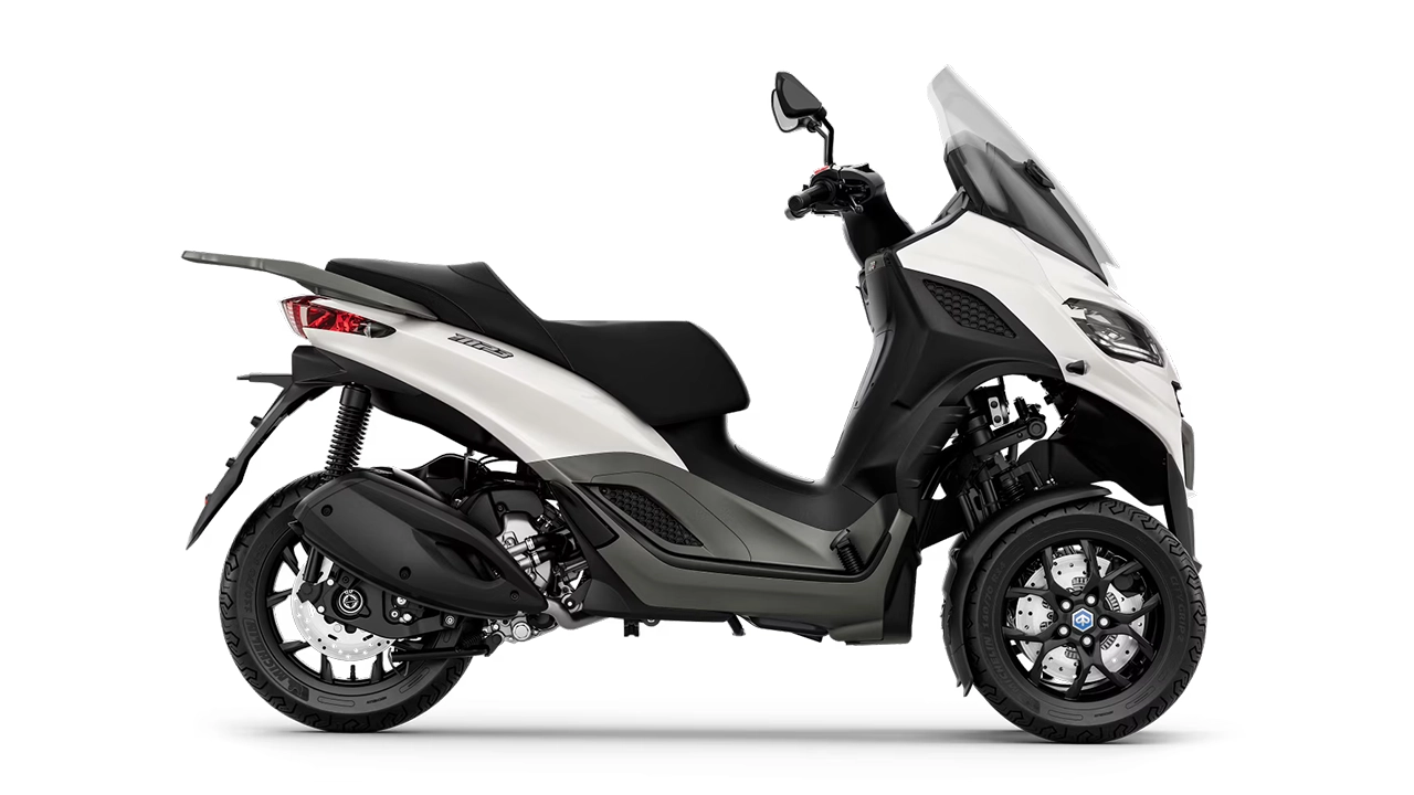 Moto 5 piaggio mp3 1