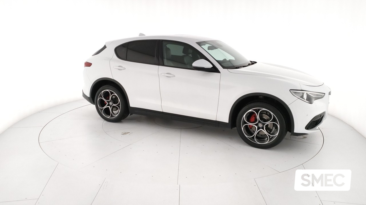 previewAlfa Romeo  Stelvio 2.2 TD 210 CV AT8 Q4 B-Tech