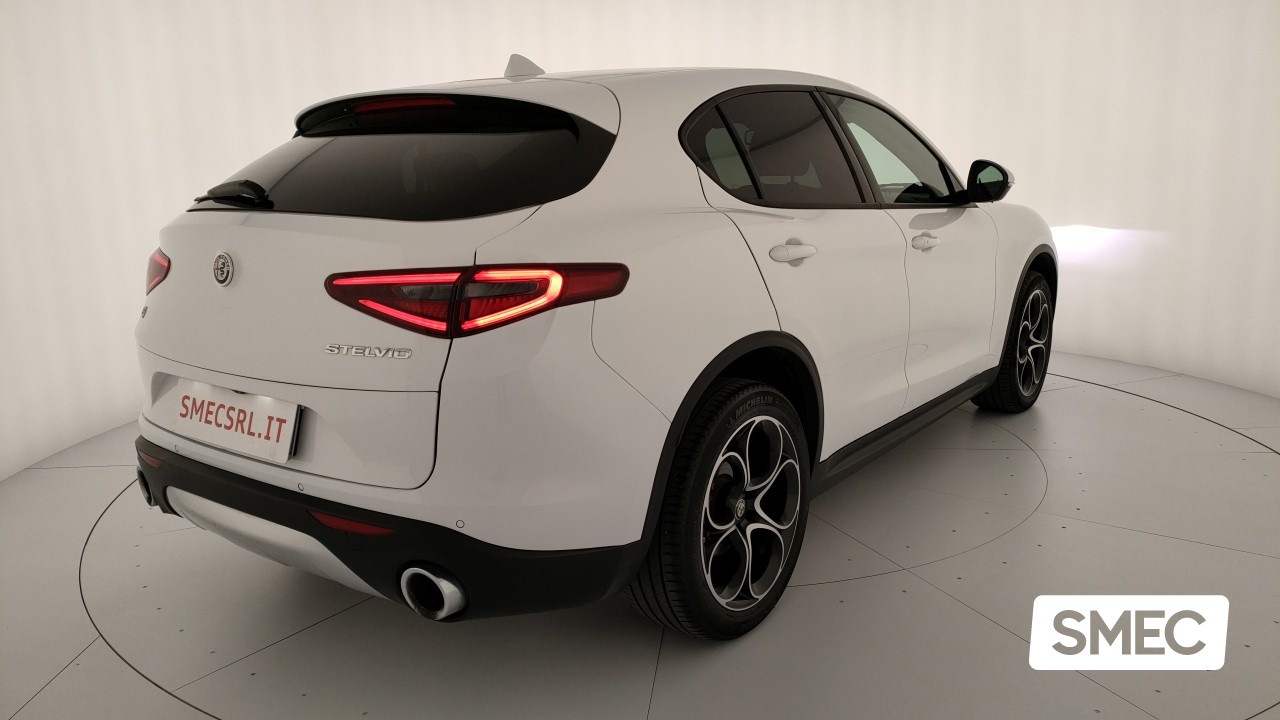 Alfa Romeo  Stelvio 2.2 TD 210 CV AT8 Q4 B-Tech