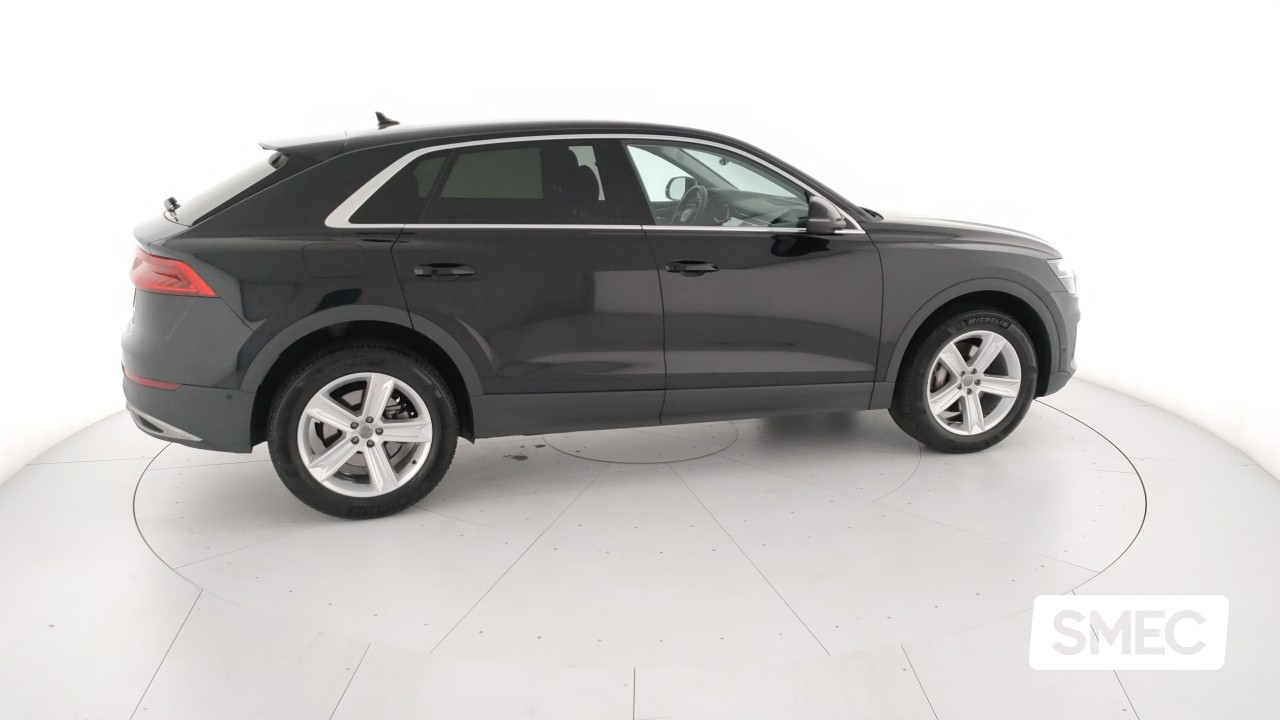 previewAudi Q8 50 TDI quattro tiptronic