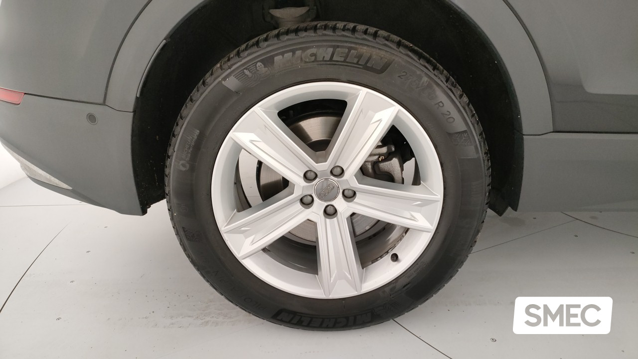 Audi Q8 50 TDI quattro tiptronic