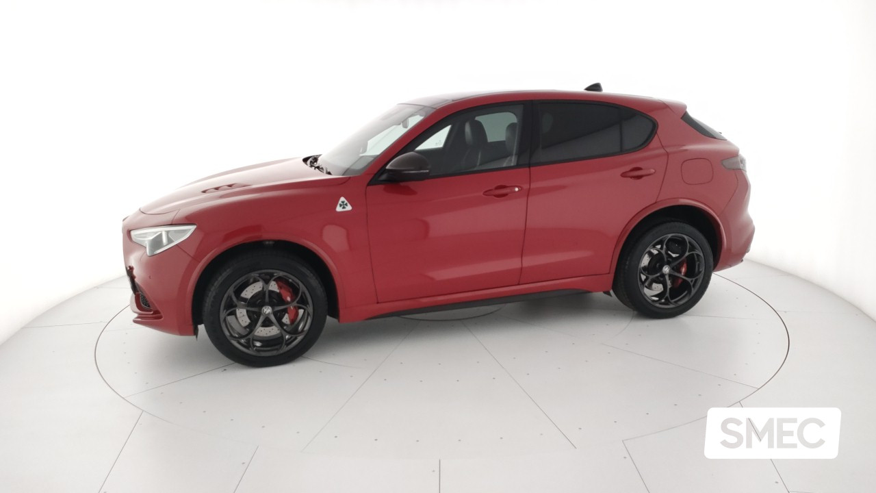 Alfa Romeo Stelvio Quadrifoglio Bi-Turbo V6
