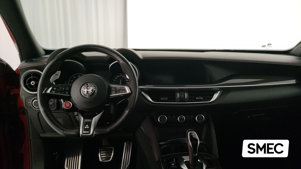 Alfa Romeo Stelvio Quadrifoglio Bi-Turbo V6