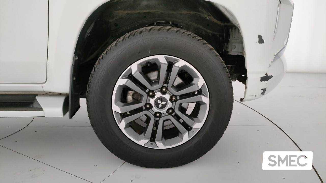 Mitsubishi L200 2.2 DI-D Double Cab