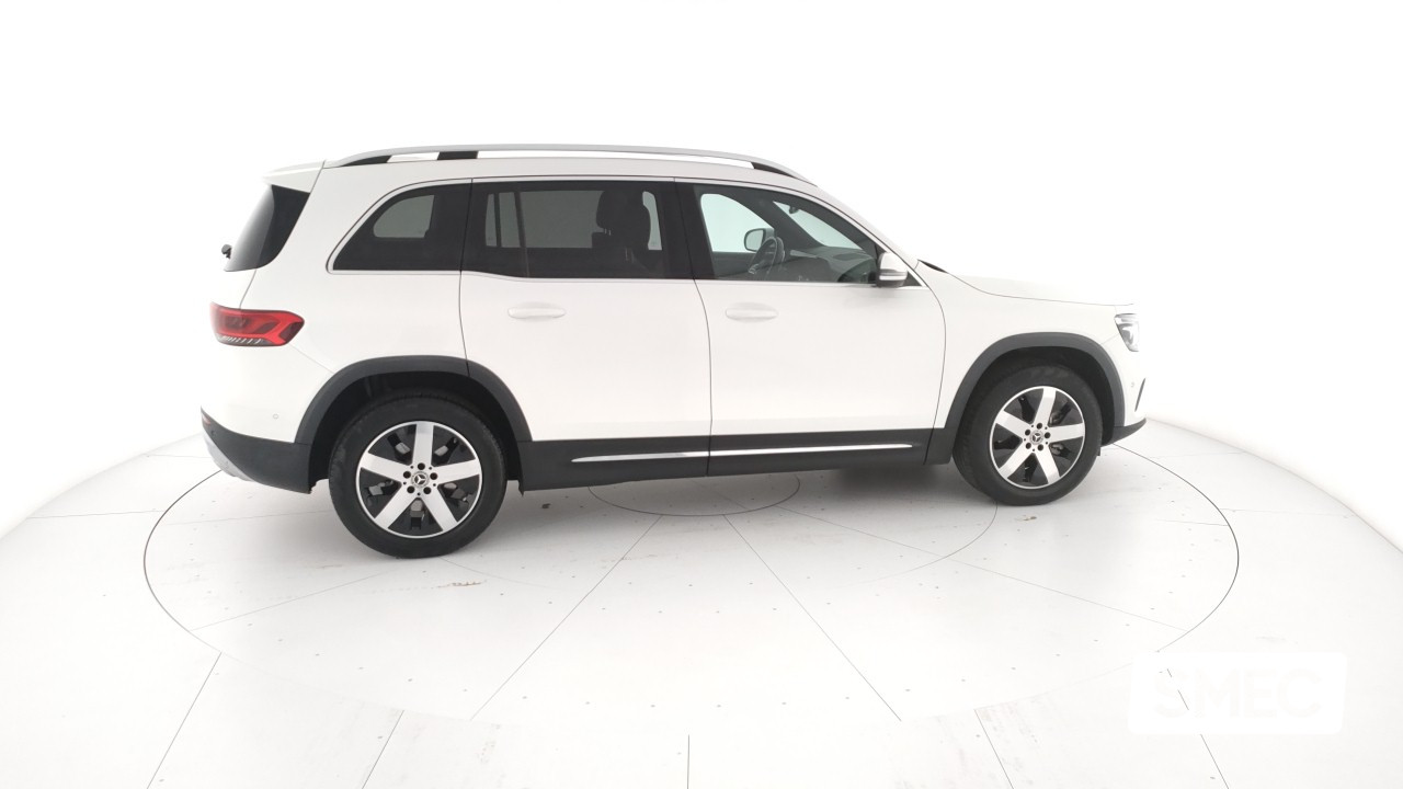 previewMercedes-Benz GLB 220d