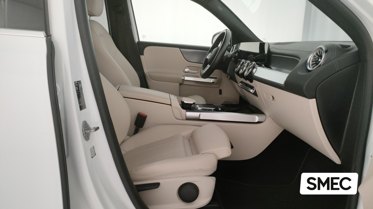 Mercedes-Benz GLB 220d
