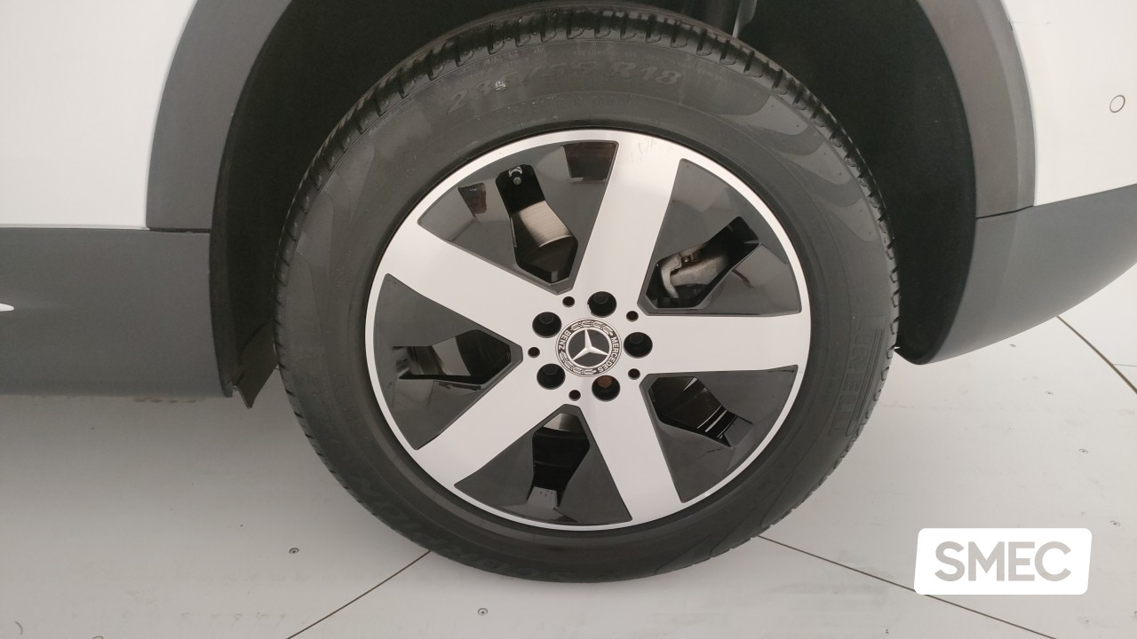 Mercedes-Benz GLB 220d