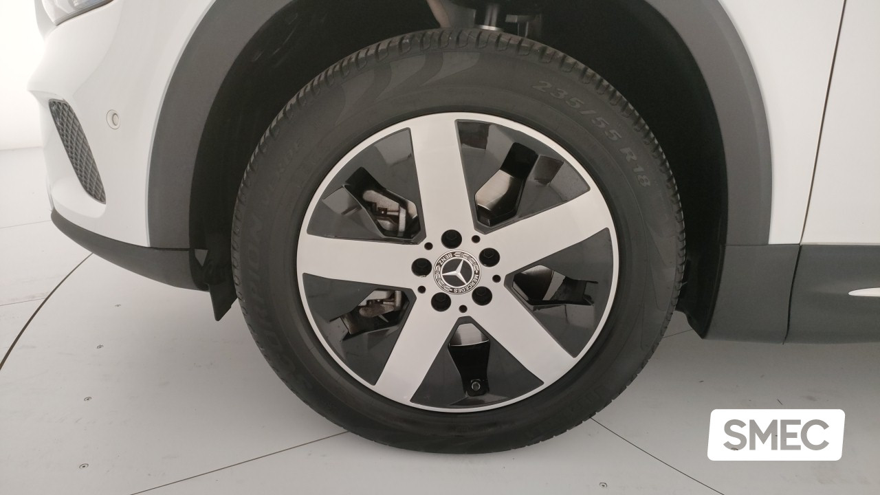 Mercedes-Benz GLB 220d