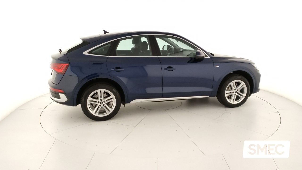 previewAudi Q5 SportBack