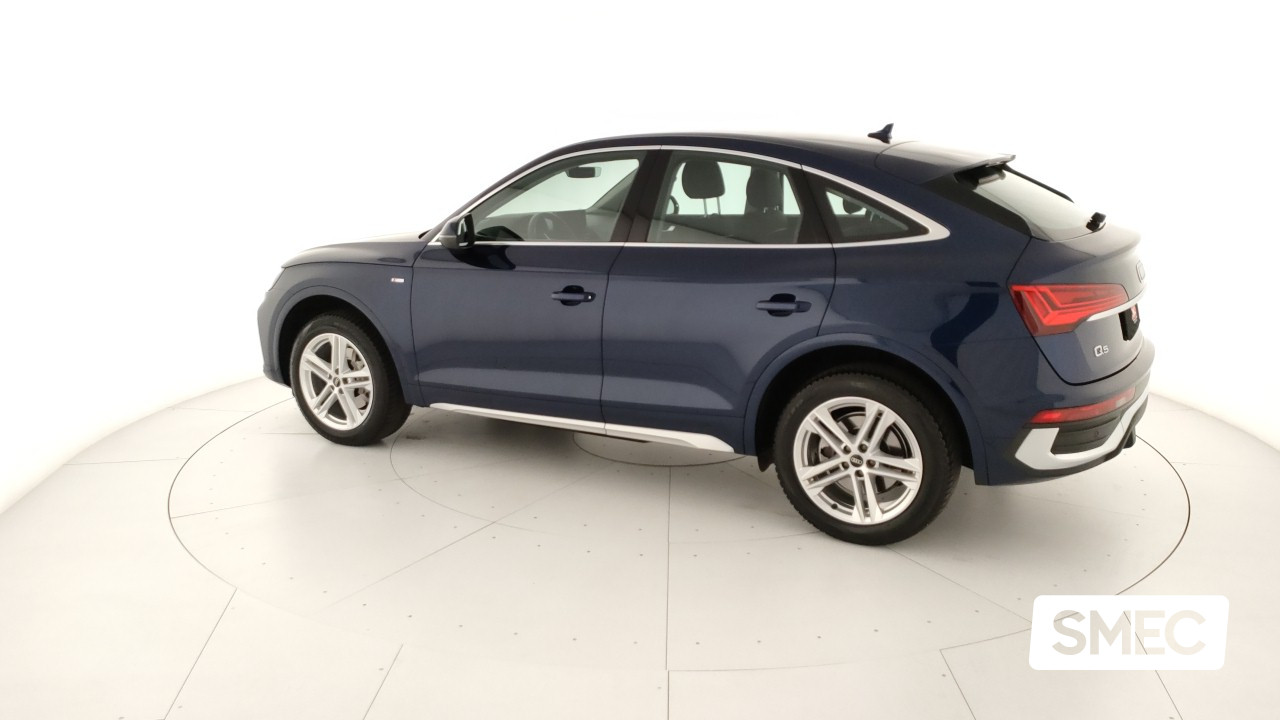 previewAudi Q5 SportBack