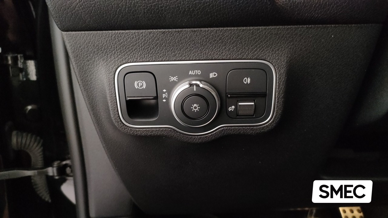 Mercedes-Benz  GLB 200 D Automatic Premium