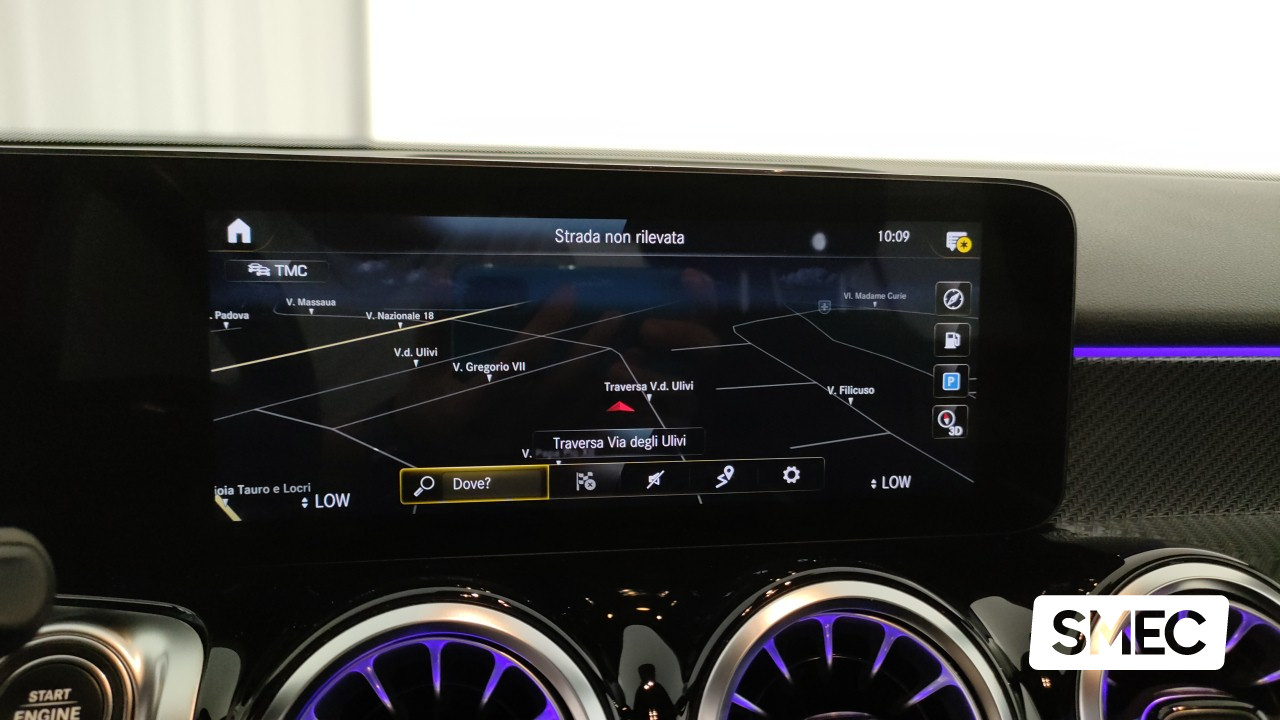 Mercedes-Benz  GLB 200 D Automatic Premium