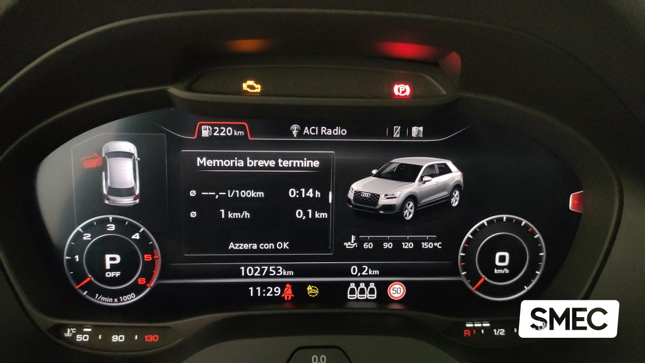 Audi Q2 2.0 30 TDI BUSINESS PLUS S TRONIC