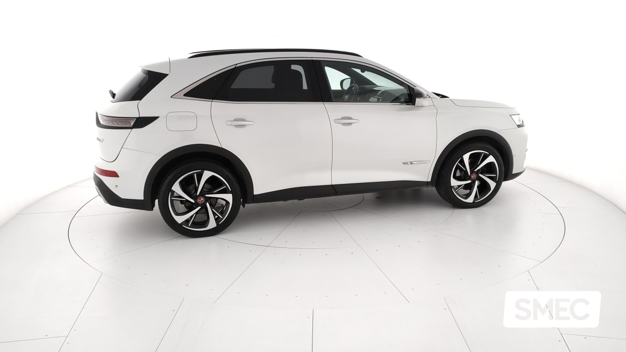 previewDs 7 Crossback E-Tense 4×4 Performance Line