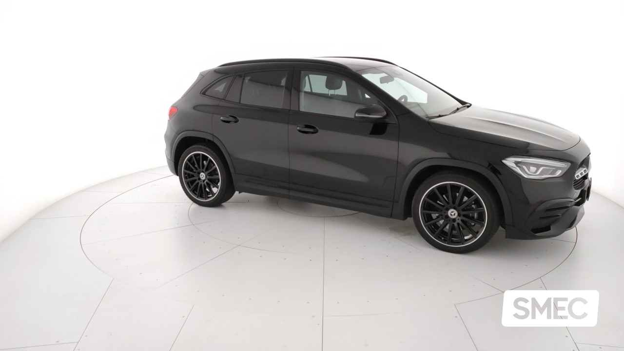 previewMercedes-Benz GLA  220 d Automatic 4MATIC Premium