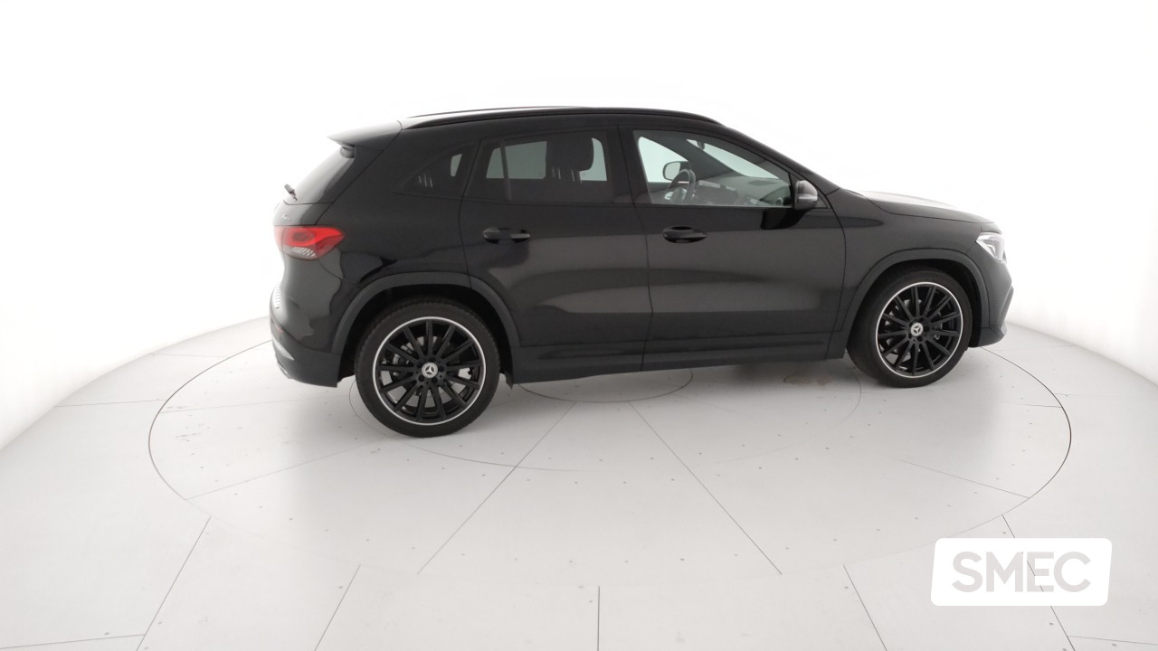 previewMercedes-Benz GLA  220 d Automatic 4MATIC Premium