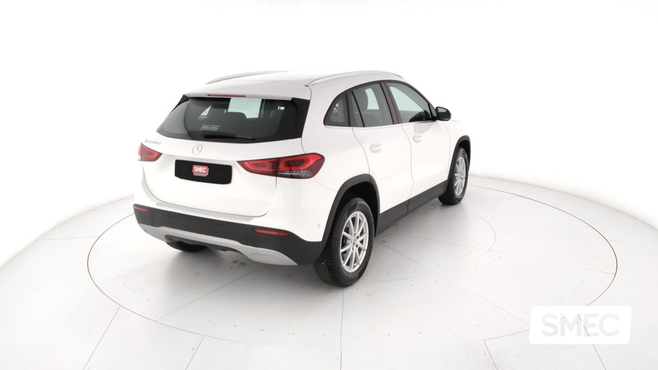 previewMercedes-Benz Gla 180d Automatic business