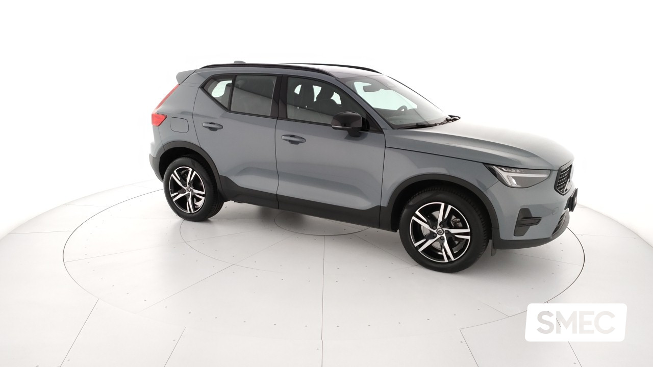 previewVolvo XC40 B3 automatico Plus Dark