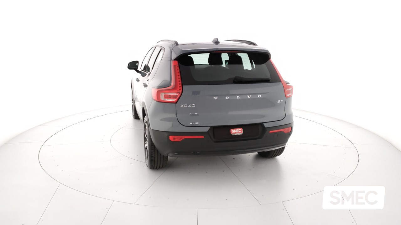 previewVolvo XC40 B3 automatico Plus Dark