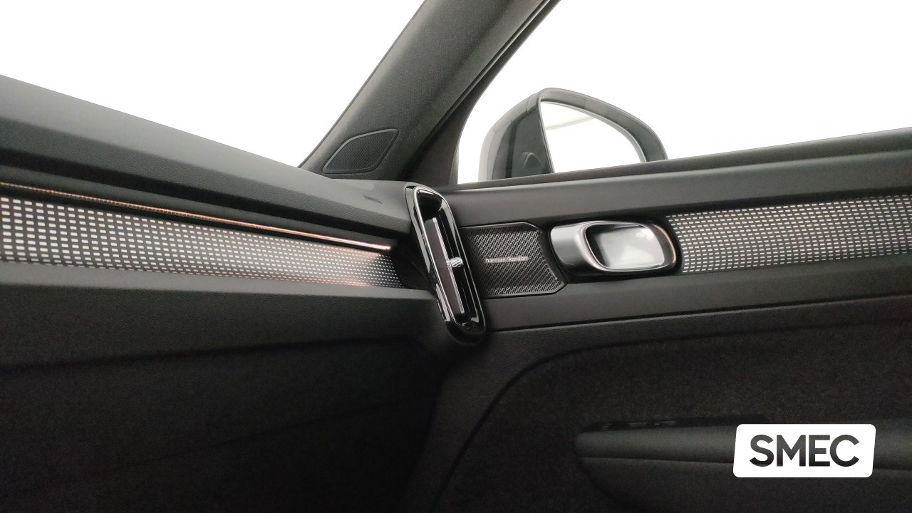 Volvo XC40 B3 automatico Plus Dark