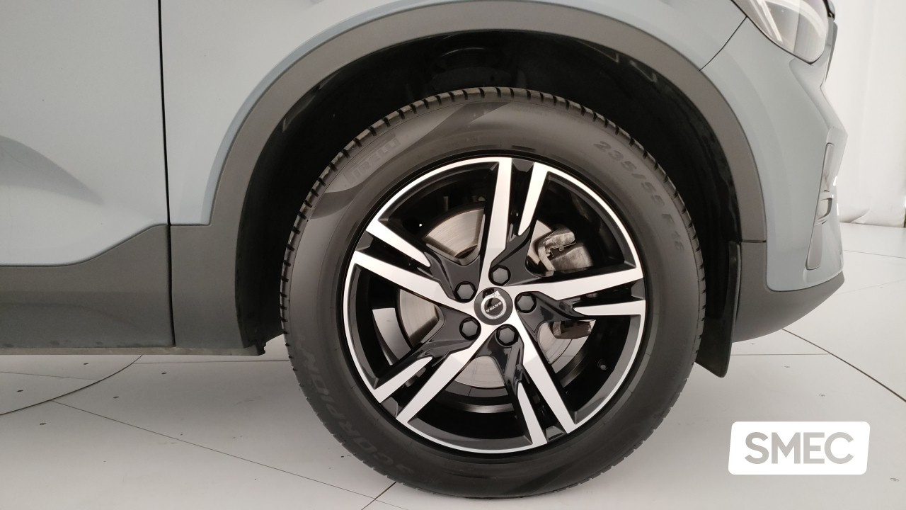 Volvo XC40 B3 automatico Plus Dark