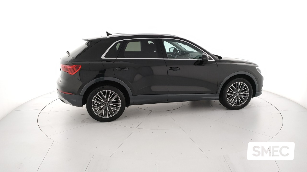 previewAudi Q3 35 TDI quattro S tronic Business Advance