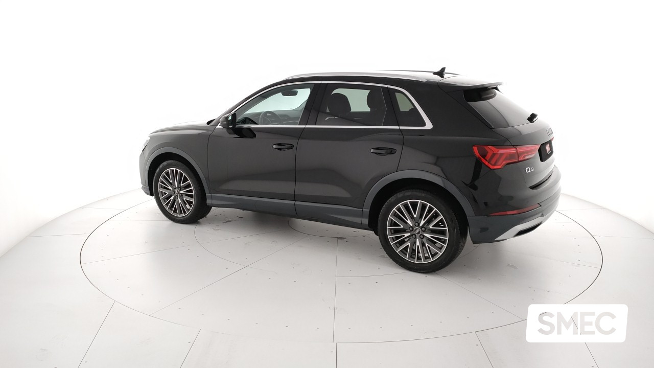 Audi Q3 35 TDI quattro S tronic Business Advance