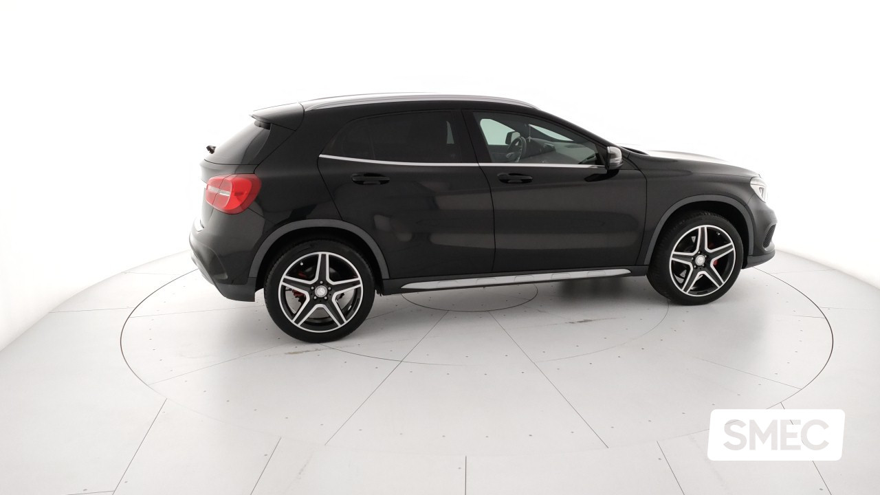 previewMercedes-Benz GLA 200 CDI