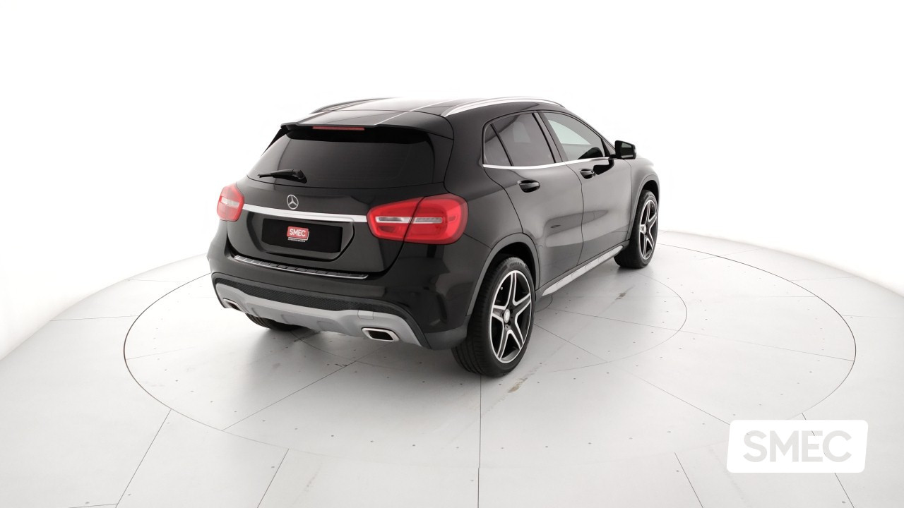 previewMercedes-Benz GLA 200 CDI