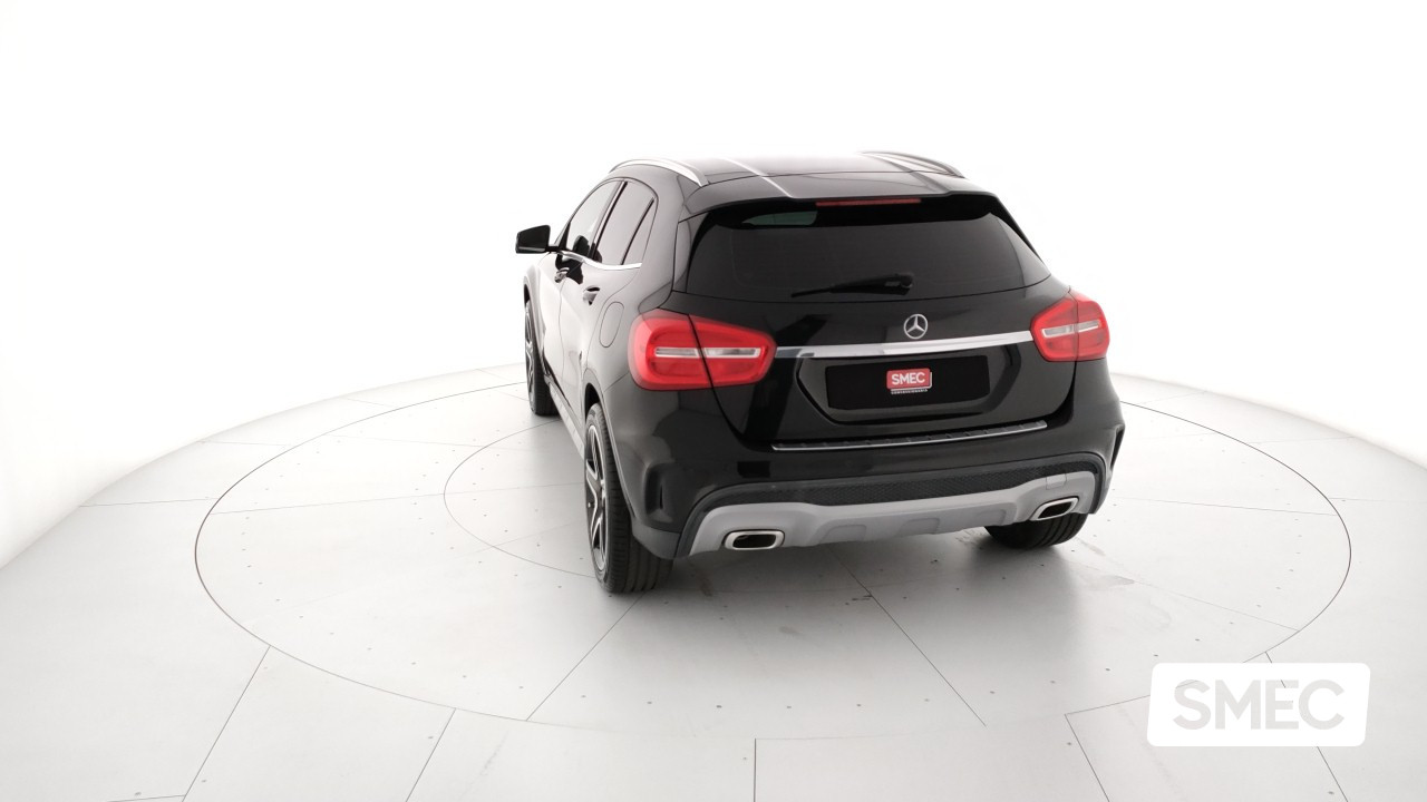 previewMercedes-Benz GLA 200 CDI
