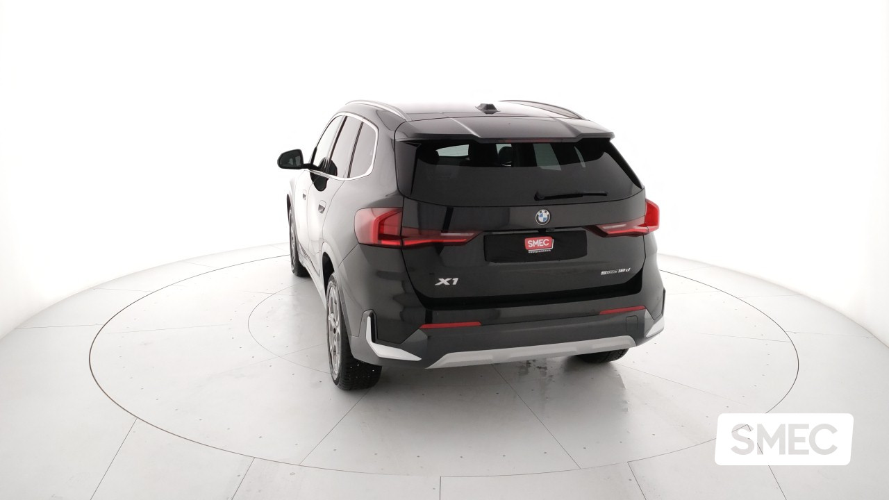 previewBmw X1 sDrive 18d X-Line DCT