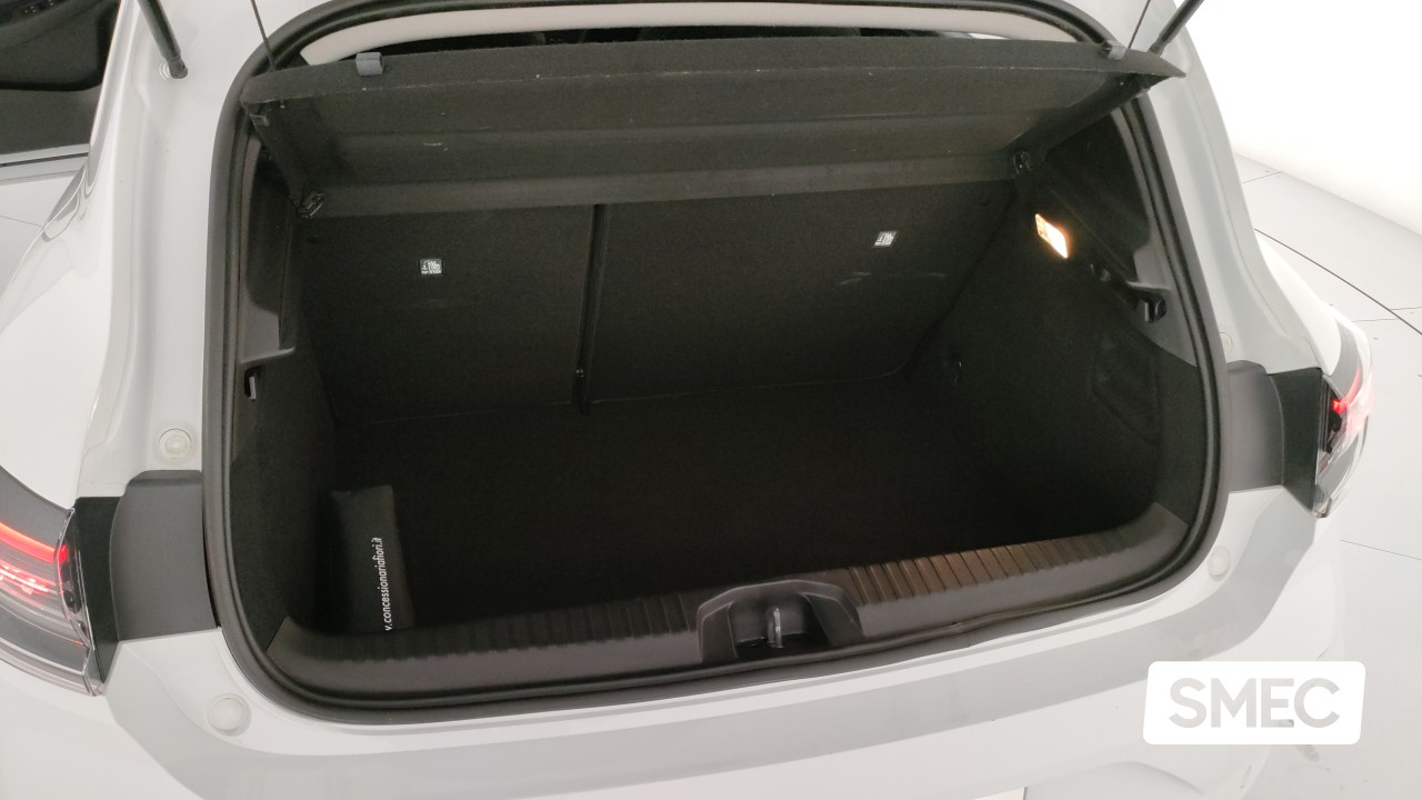 Renault  Clio 1.6 E-Tech Full Hybrid